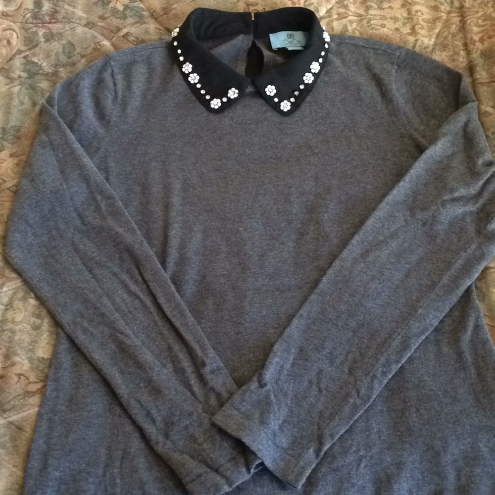 CeCe Gray Sweater with Black Floral Collar